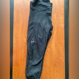 Size XL Under Armour Capris